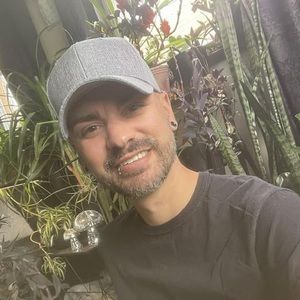 Meet your Posher, Casey